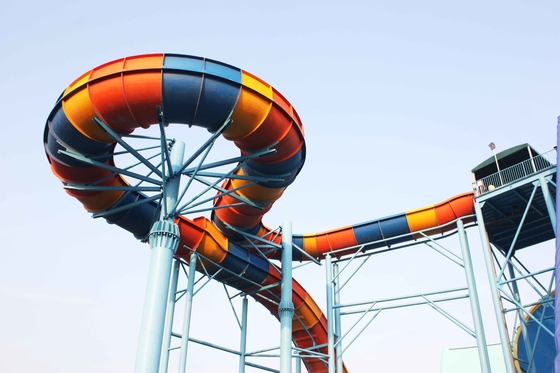 직류 전기를 통한 탄소 강철 물은 waterpark 프로젝트, 수영장 물 미끄럼을 위해 미끄러집니다