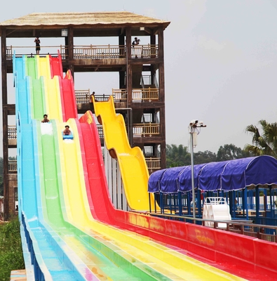 Combinantion Waterpark 제품을 위한 상업적인 성숙한 플라스틱 물 미끄럼