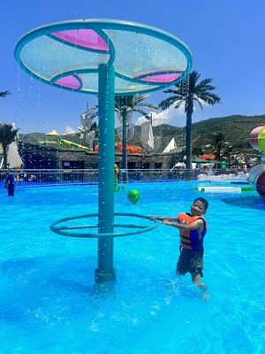 Children's Water Play Equipment with Hot-Dip Galvanized Steel Structure, Corrosion-Resistant Fiberglass Flume, and Shallow Water Safety Design